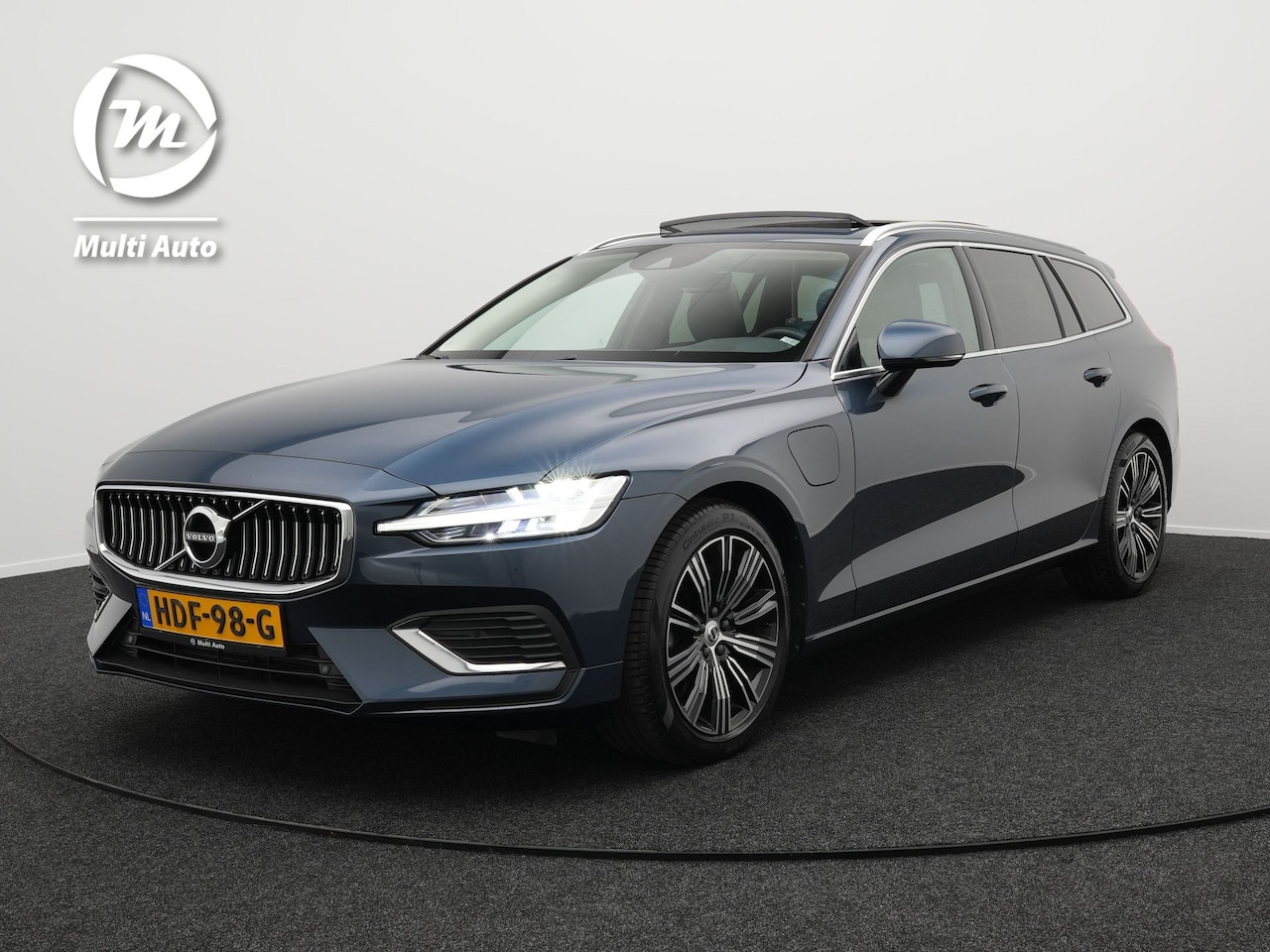 Volvo V60 - T8 Twin Engine AWD Inscription Plug In Hybrid PHEV | Panodak | Trekhaak af Fabriek | Adapt - AutoWereld.nl