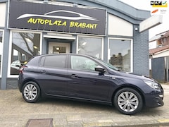 Peugeot 308 - 1.2 PureTech/ GT LINE PAKKET/ NAVI/ PDC/ PANO/ XENON/ CRUISE/ CAMERA/ DISTR VV