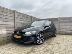 Volkswagen Golf - 1.2 TSI Camera-Trekhaak-Carplay-18Inch