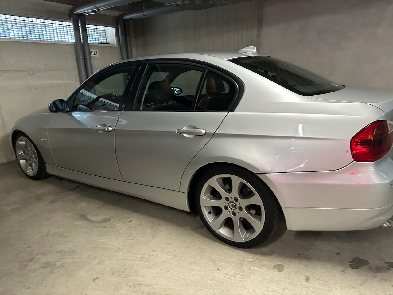 BMW 3-serie - 320d High Executive - AutoWereld.nl