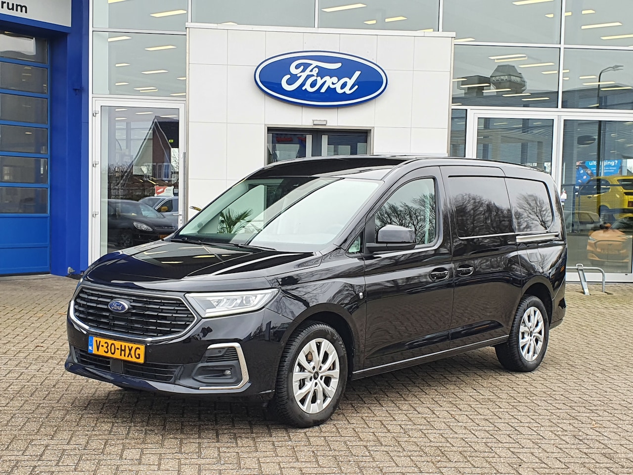 Ford Transit Connect - 2.0 122PK Automaat L2 Limited Leder | 2 Schuifdeuren | Camera | Trekhaak | Apple Carplay/A - AutoWereld.nl