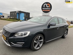 Volvo V60 - 2013 * 2.4 D6 AWD Plug-In Hybrid Summum * TOP CAR