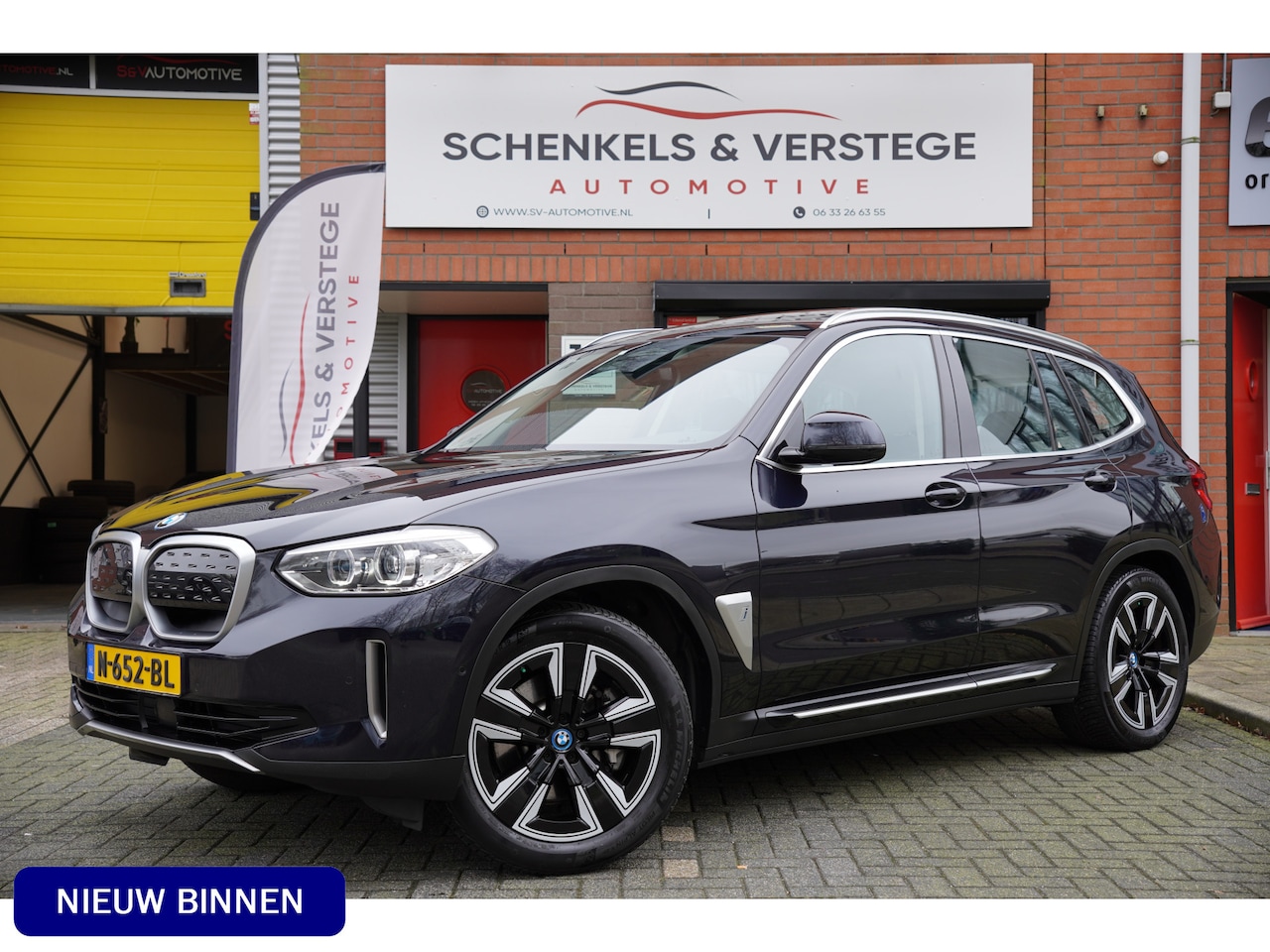 BMW iX3 - Executive 80 kWh / Panoramadak / Memory Seats / Adaptief Cruise - AutoWereld.nl