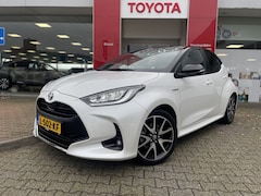 Toyota Yaris - 1.5 Hybrid Launch Edition Bi-Tone | Stoelverwarming | Apple CarP