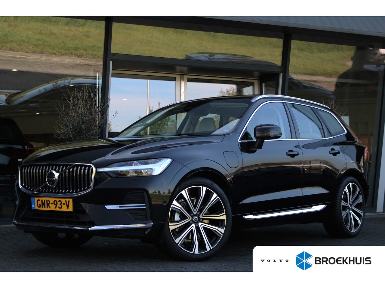 Volvo XC60 - 2.0 Recharge T6 AWD Ultimate Bright T6 AWD Ultimate Bright | Luchtvering | 360° Camera | H - AutoWereld.nl