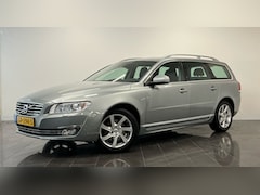 Volvo V70 - T4 Inscription Edition | Trekhaak afneembaar | bi-xenon koplampen | electronic climate con