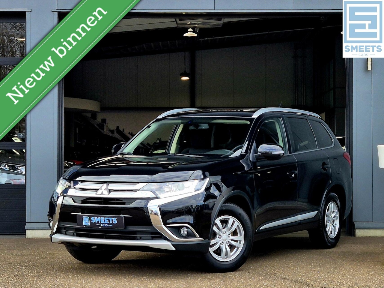 Mitsubishi Outlander - 2.0 Business |Trekh|Navi|Cam|Clima|Cruise - AutoWereld.nl