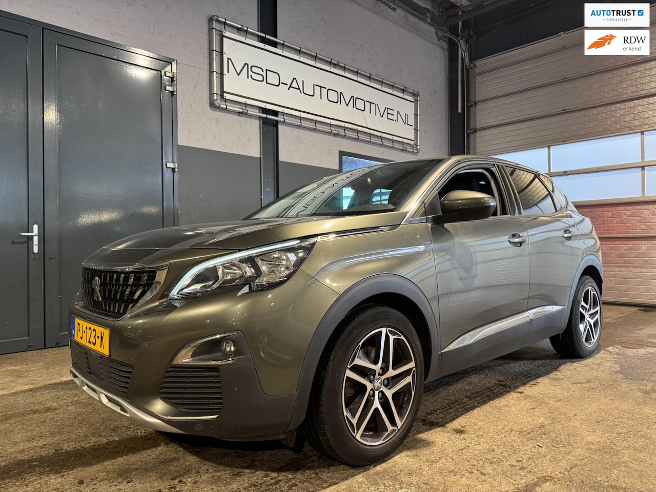 Peugeot 3008 - 1.2 PureTech Allure DigiDASH | LEES TEKST | AUTO ROOKT !!! - AutoWereld.nl