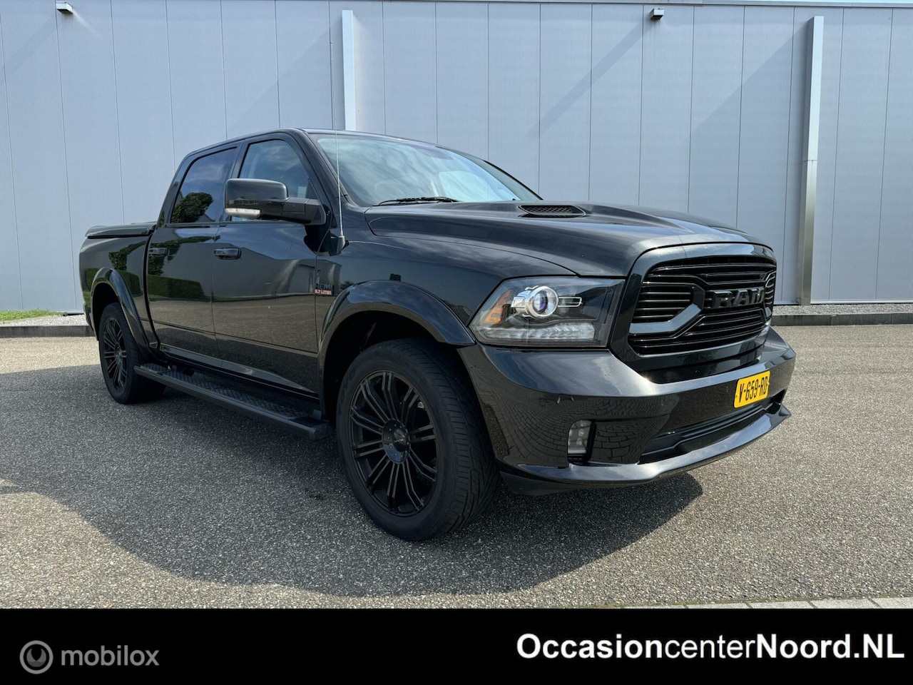 Dodge Ram 1500 - 4X4 5.7 V8 4x4 Crew Cab 5'7 Laramie - AutoWereld.nl