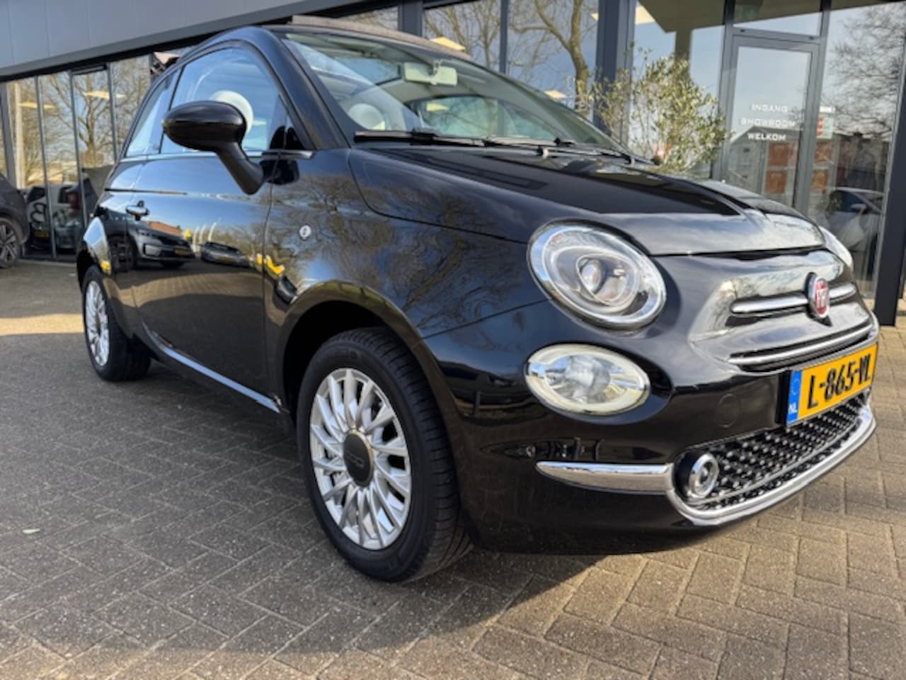 Fiat 500 C - 1.2 Lounge Airco | Licht met. velg | Car play | - AutoWereld.nl