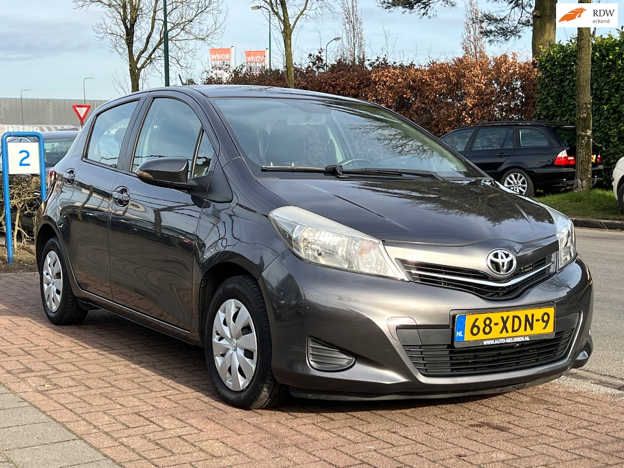 Toyota Yaris - 1.0 VVT-i * VEEL OPTIES|NETTE AUTO - AutoWereld.nl