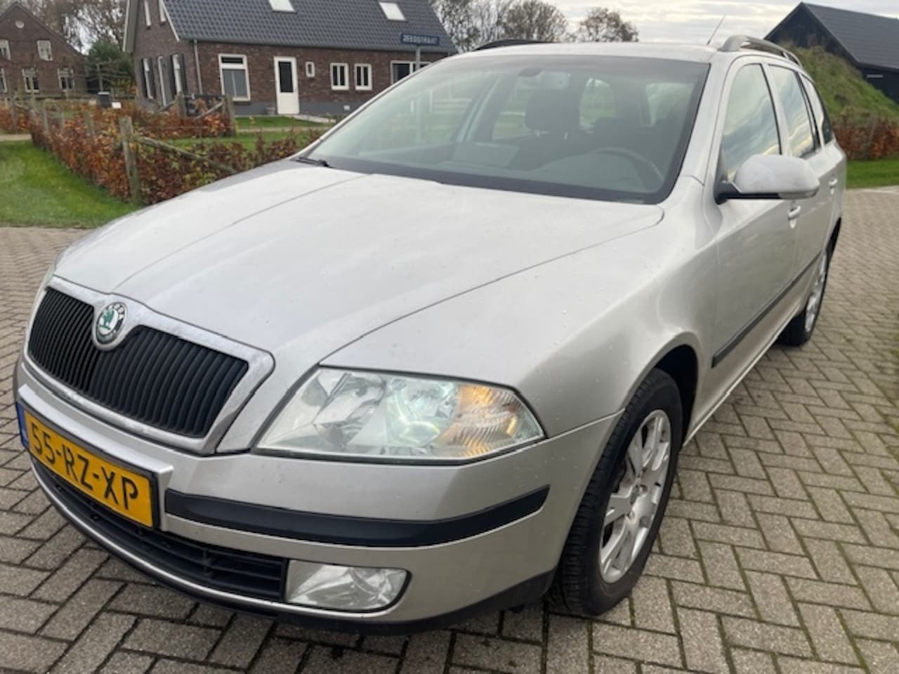 Skoda Octavia Combi - 2.0 FSI Elegance 2.0 FSI Elegance - AutoWereld.nl