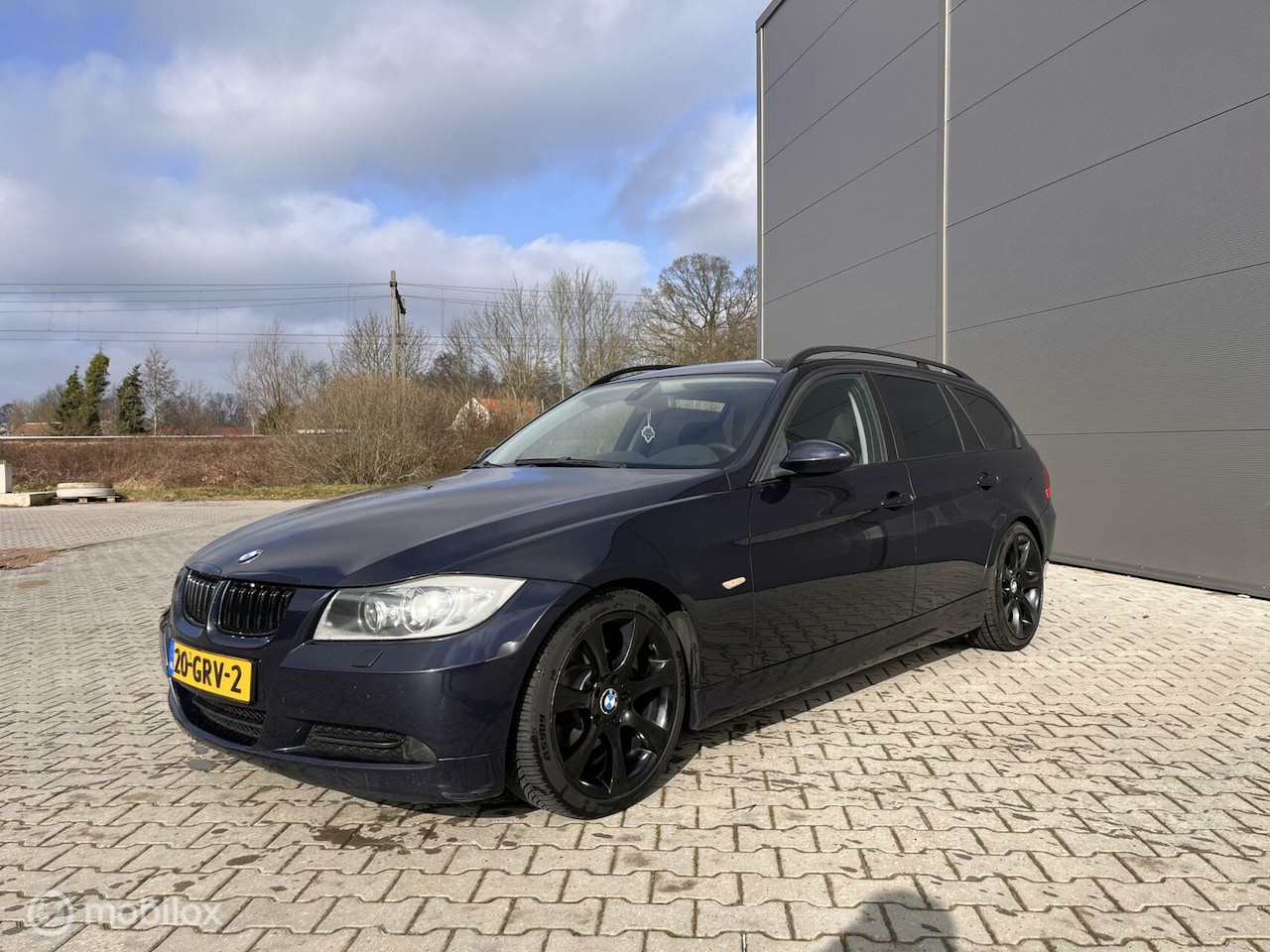 BMW 3-serie Touring - 318i High Executive 318i High Executive - AutoWereld.nl