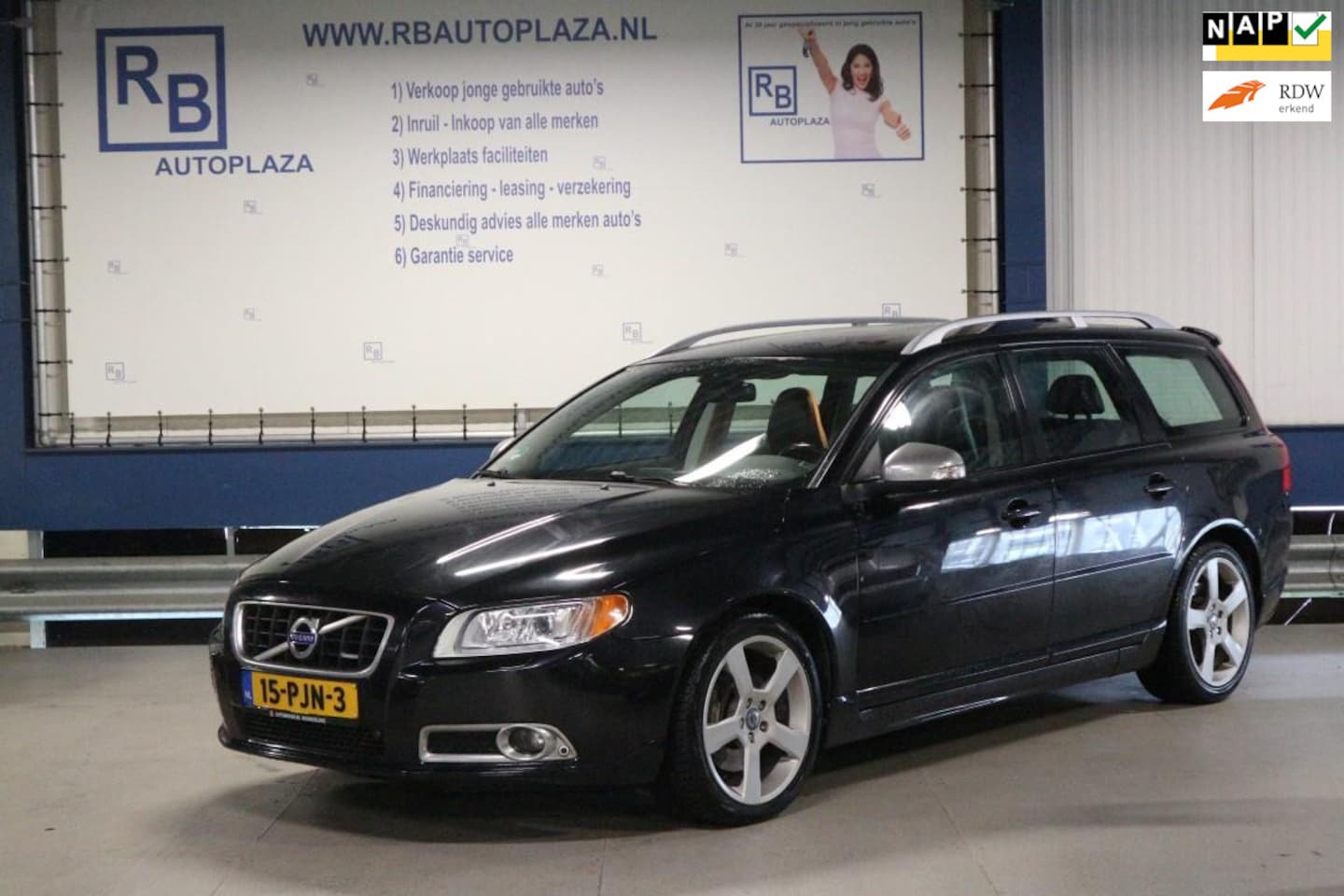 Volvo V70 - 2.0T R-Edition / AUT / NAP KM STAND / UNIEK ! ! ! - AutoWereld.nl