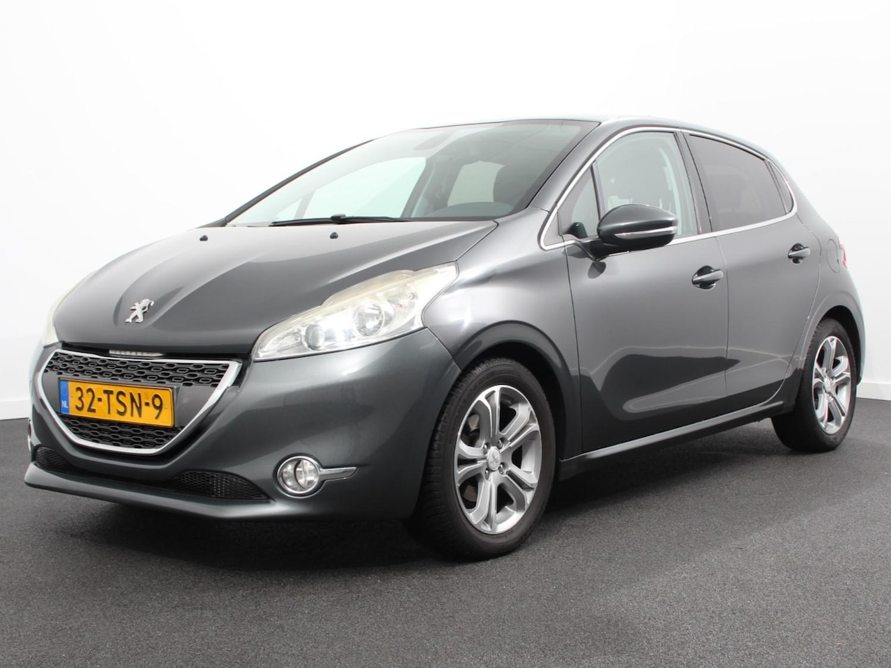 Peugeot 208 - 1.6 VTi Allure | Airco | Navigatie | Cruise control | Lichtmetalen velgen | Radio - AutoWereld.nl