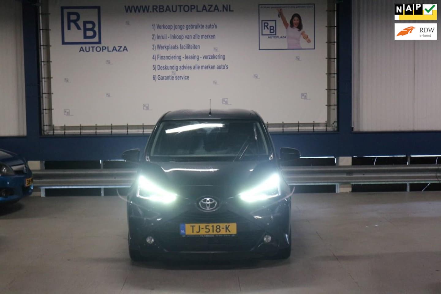 Toyota Aygo - 1.0 VVT-i x-first / 1e EIG / NAP / VELG / CAMERA / 5 DEURS ! ! ! - AutoWereld.nl