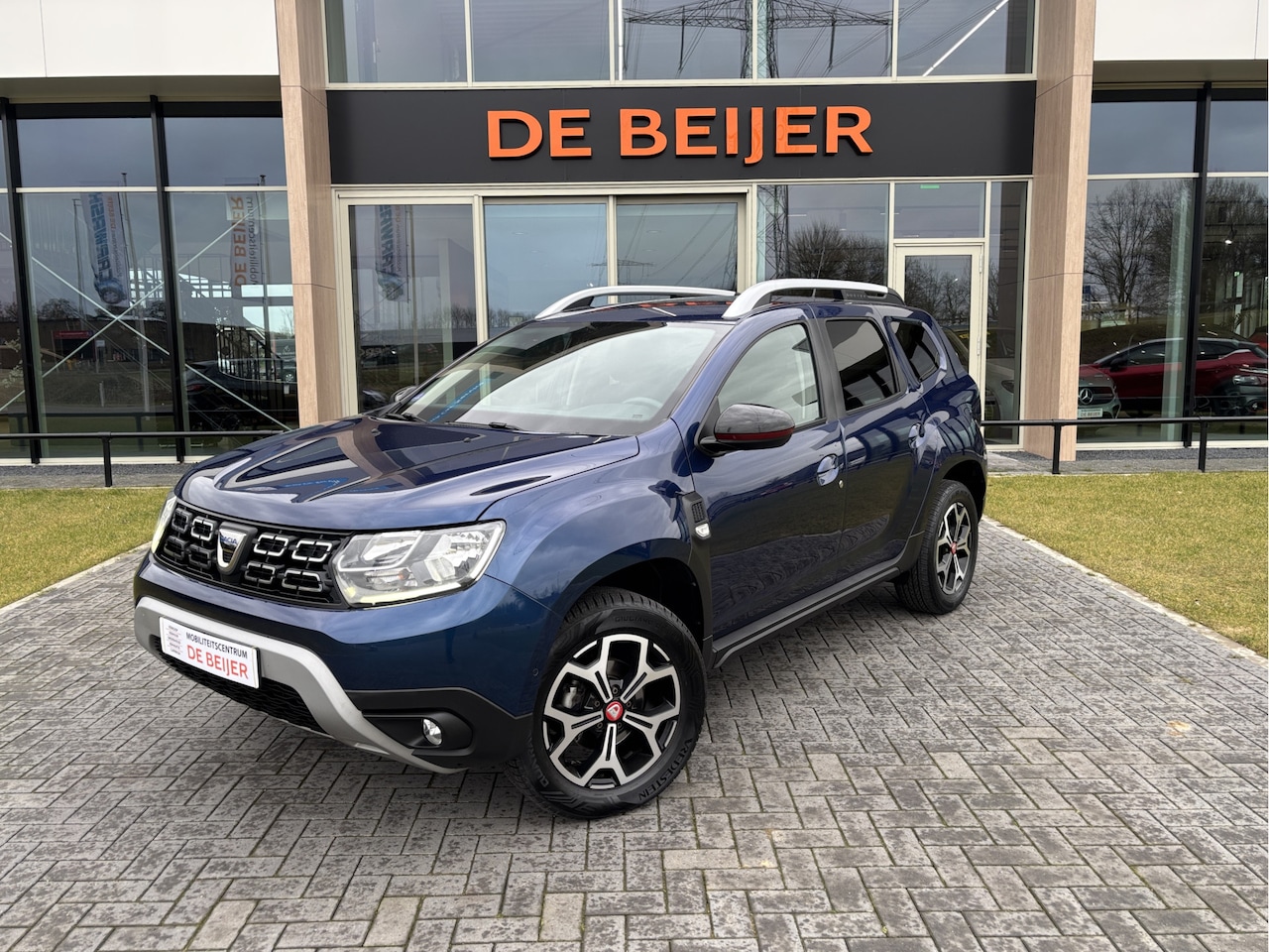 Dacia Duster - 1.3 TCe 150pk Tech Road Trekhaak I Navi I Airco - AutoWereld.nl