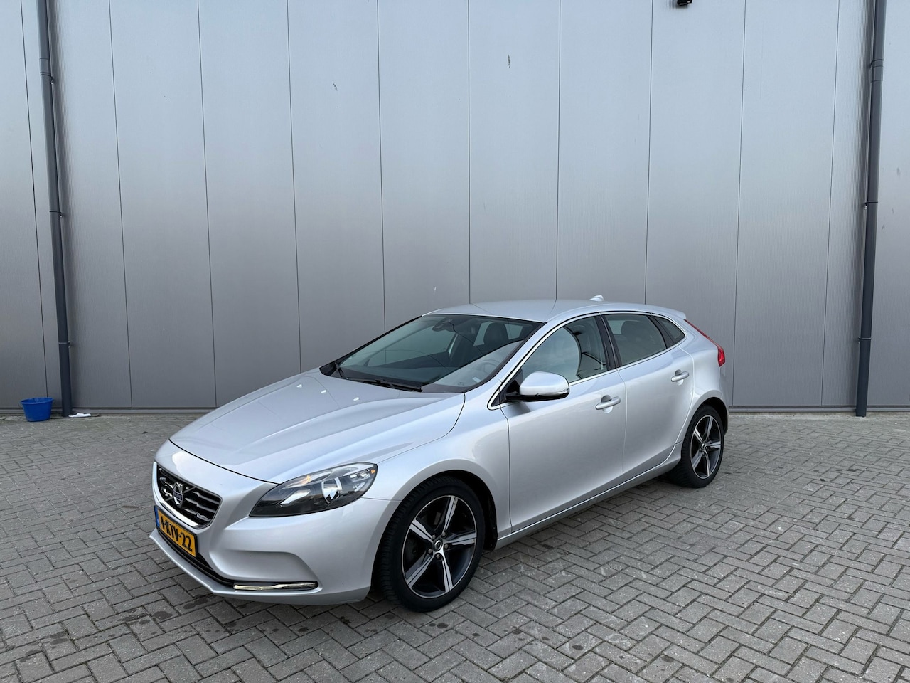 Volvo V40 - 1.6 D2 Summum 1.6 D2 Summum - AutoWereld.nl