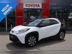 Toyota Aygo X - PULSE 5-DEURS APPLE/ANDROID CAMERA CLIMA 17"LMV PRIVACY-GLASS LED DAB+ NL-AUTO