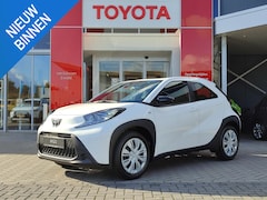 Toyota Aygo X - PLAY NIEUW DIRECT RIJDEN AD-CRUISE AIRCO APPLE/ANDROID CAMERA BLUETOOTH HOGE ZIT