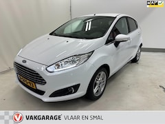 Ford Fiesta - 1.0 EcoBoost Titanium- 1e eigenaar-Dealer onderhouden-Navigatie-park pilot-Cruise controle