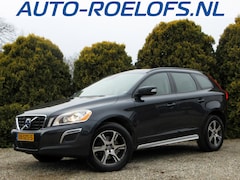 Volvo XC60 - 2.0 T5 Automaat*Navi*Panoramadak*Trekhaak