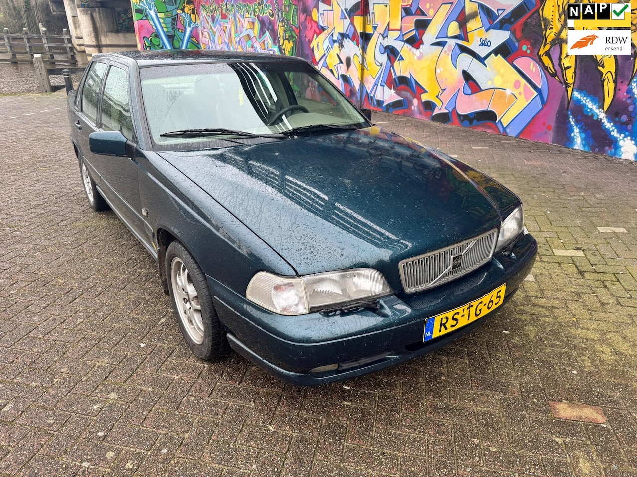 Volvo S70 - 2.5 automaat leer airco stereo sport velgen oersterke auto rijd heerlijk leuke km stand vo - AutoWereld.nl