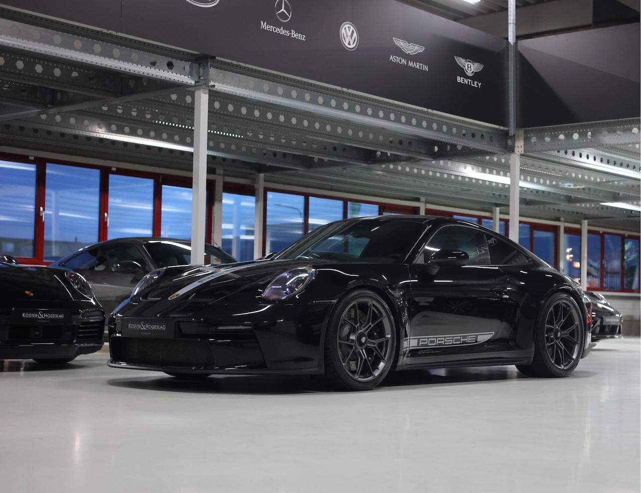 Porsche 911 - 4.0 GT3 Touring *Sport Chrono*PASM*Lift* - AutoWereld.nl