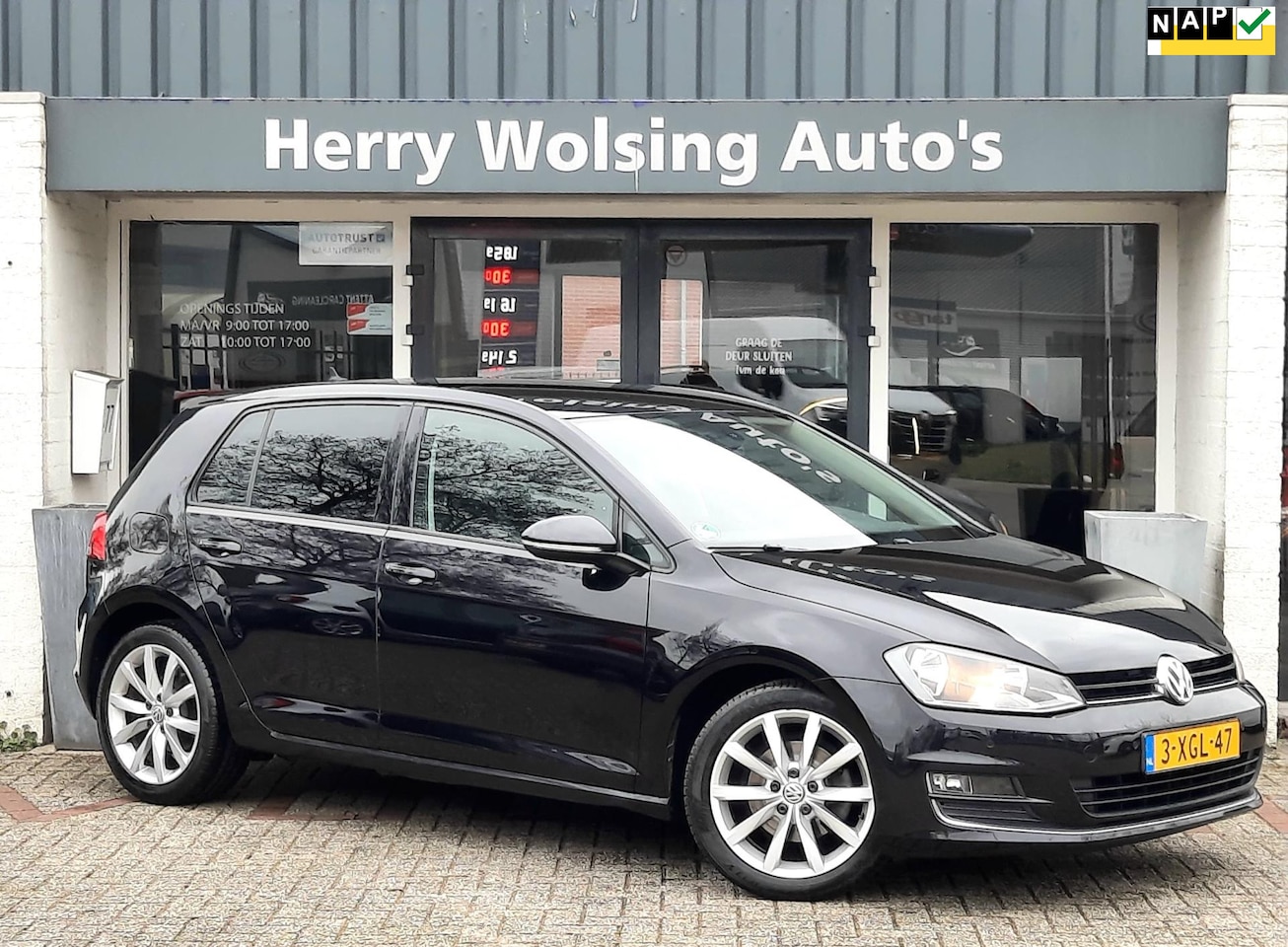 Volkswagen Golf - 1.2 TSI Highline Dsg Pdc Clima Navi - AutoWereld.nl