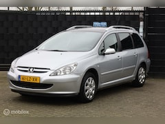 Peugeot 307 SW - 2.0 16V Pack +TREKHAAK+NIEUWE APK