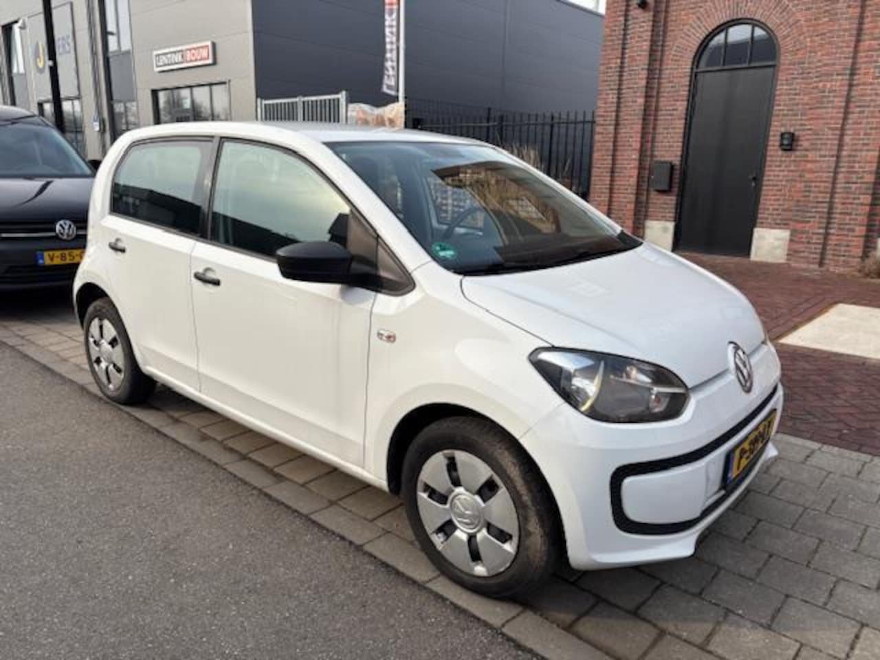 Volkswagen Up! - 1.0 take up! BlueMotion 1.0 take up! BlueMotion - AutoWereld.nl