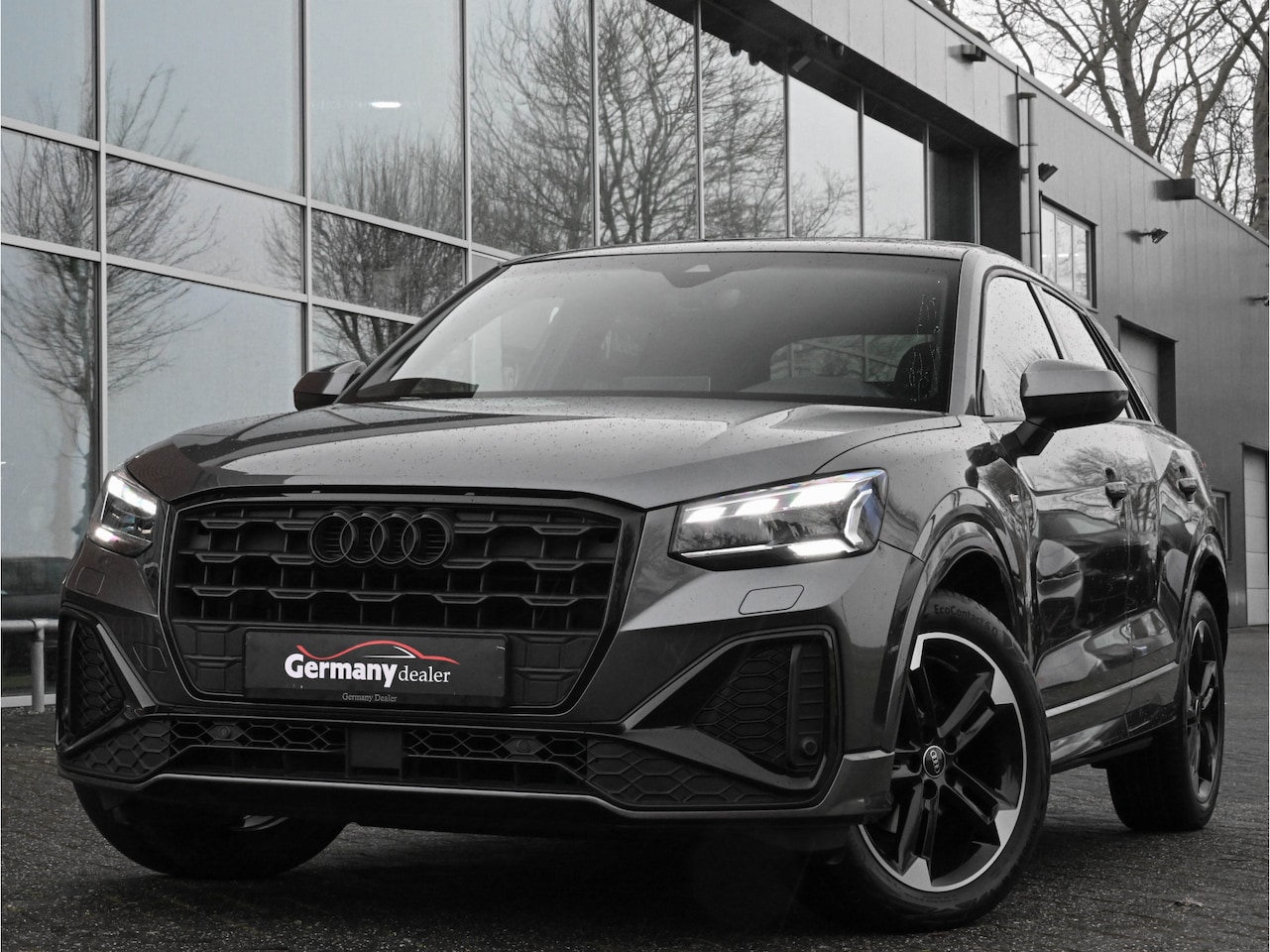 Audi Q2 - 35TFSI S-line Black-Optic Pano 18-Inch M-Led Ambiente RS-Stuur Navi Trekhaak - AutoWereld.nl