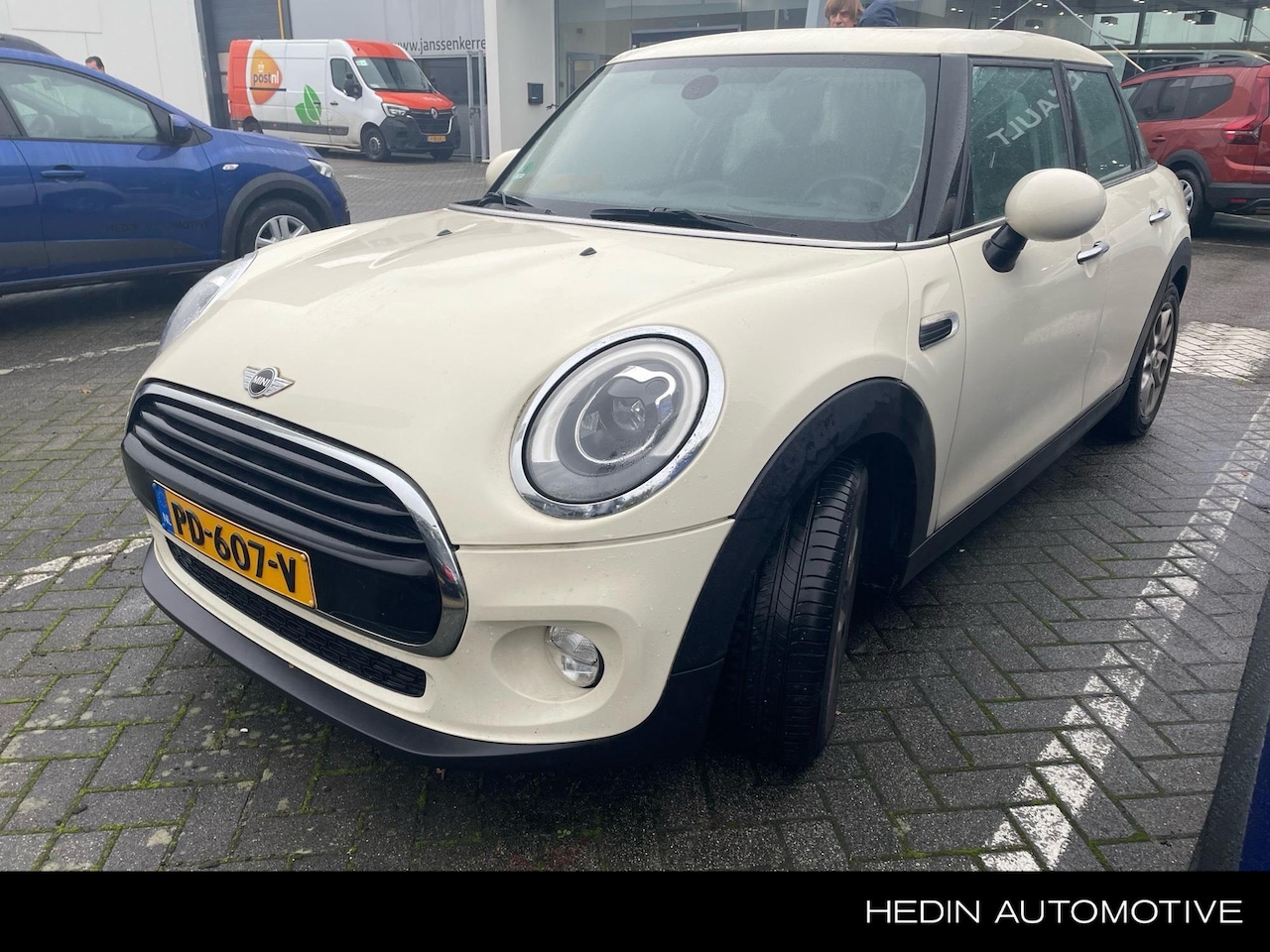 MINI Cooper - Mini 1.5 Chili Business 1e eig., Panoramadak, Leder - AutoWereld.nl