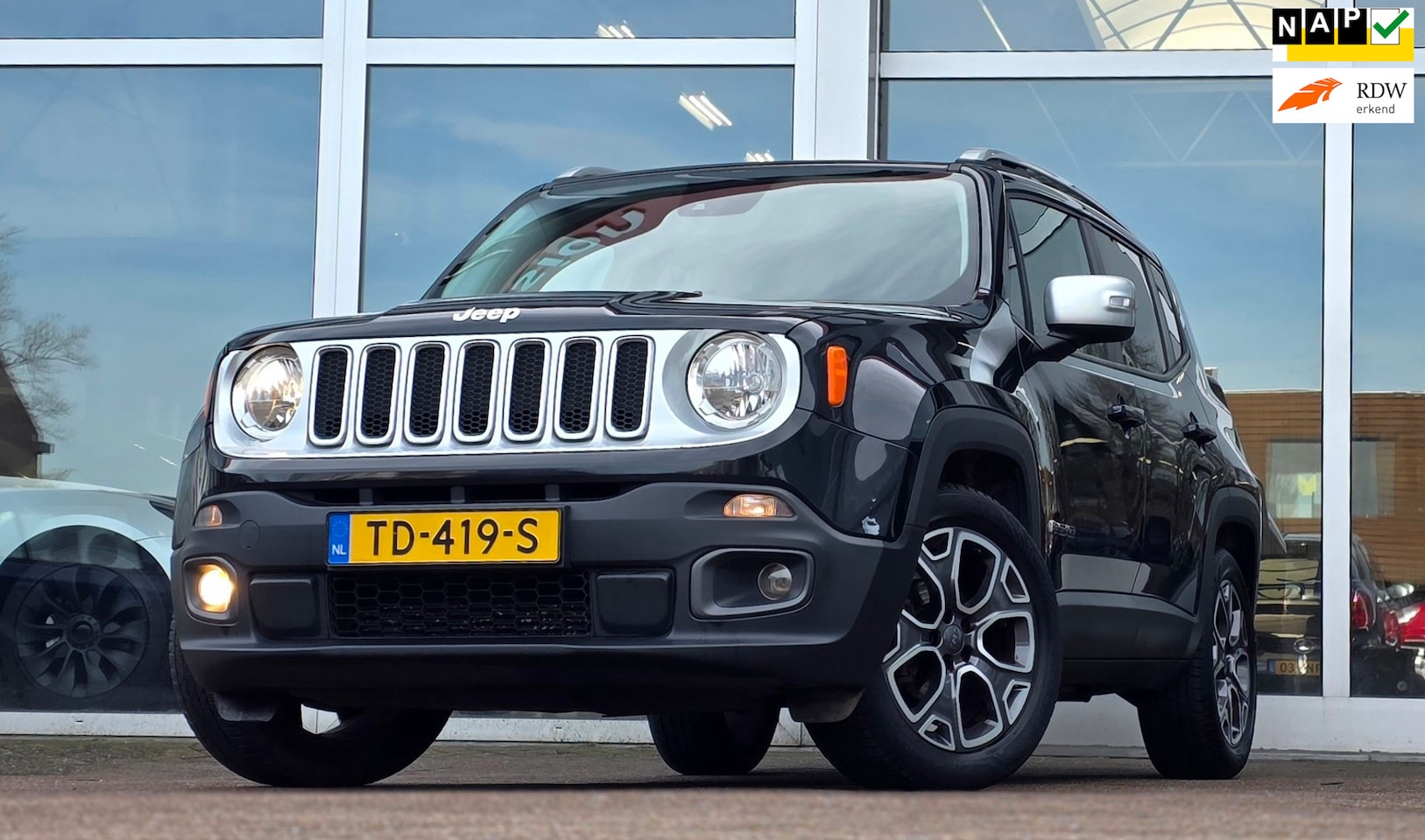 Jeep Renegade - 1.4 MultiAir Opening Edition Navi Leer Clima Mooi! - AutoWereld.nl