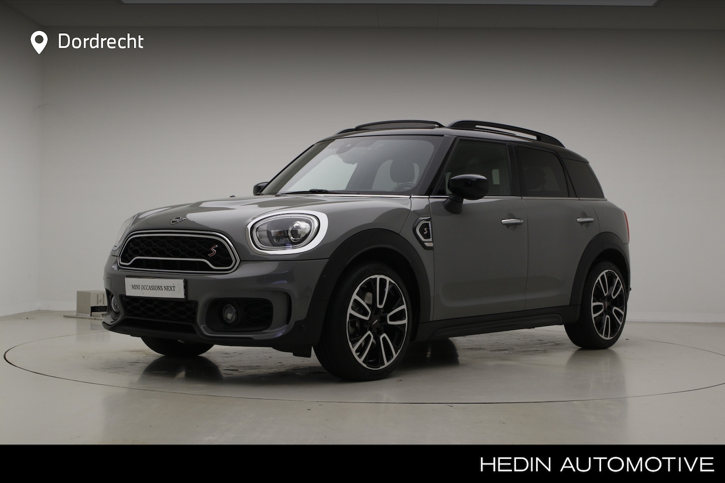 MINI Countryman - 2.0 Cooper S | 19" | John Cooper Works | Panorama | Harman Kardon | trekhaak - AutoWereld.nl