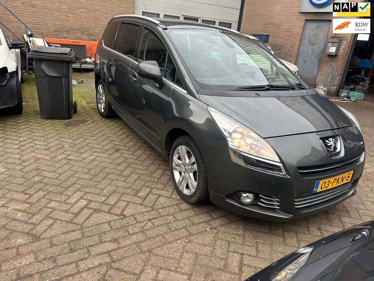 Peugeot 5008 - 1.6 THP Blue Lease Executive 7p. / automaat / airco - AutoWereld.nl