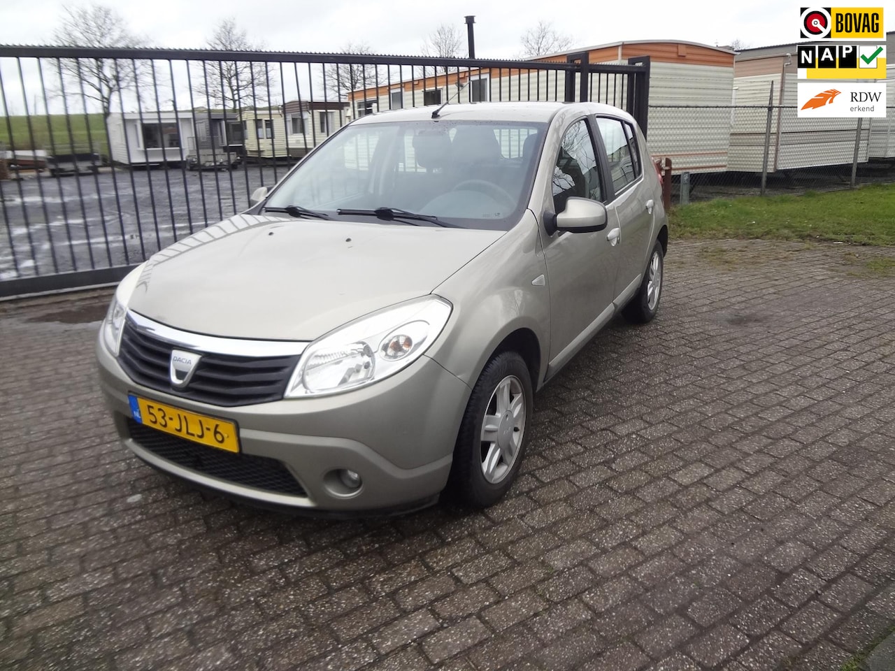 Dacia Sandero - 1.6 Lauréate 1.6 Lauréate - AutoWereld.nl