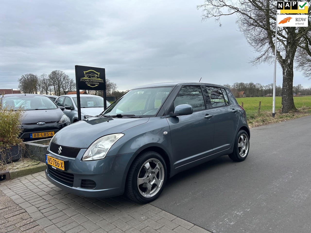 Suzuki Swift - 1.3 GA 1.3 GA,AIRCO,ELEKT PAKKET,SPORTVELGEN,CENTRAAL,MET APK! - AutoWereld.nl