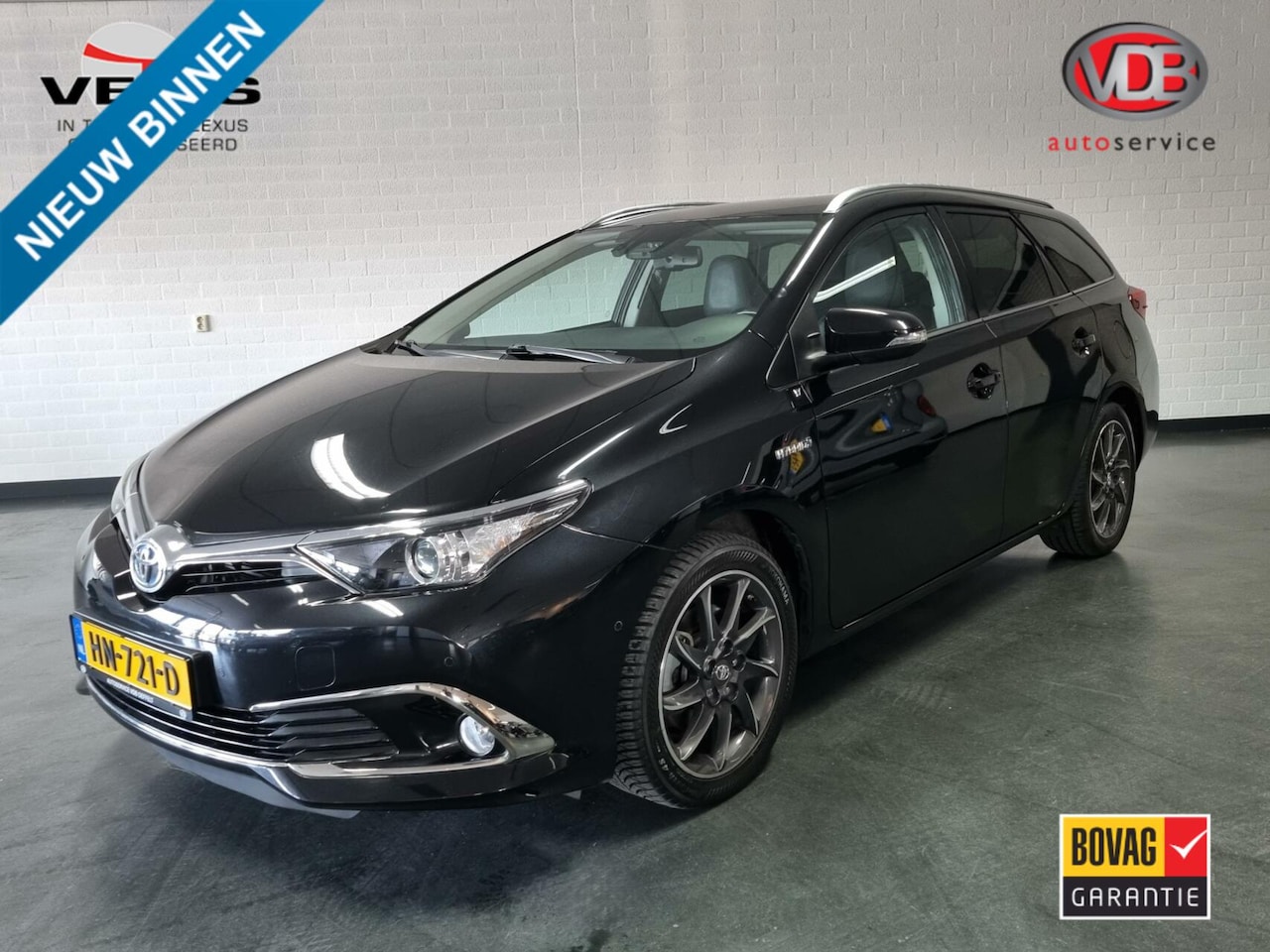 Toyota Auris Touring Sports - 1.8 Hybrid Executive / Navi / PDC - AutoWereld.nl