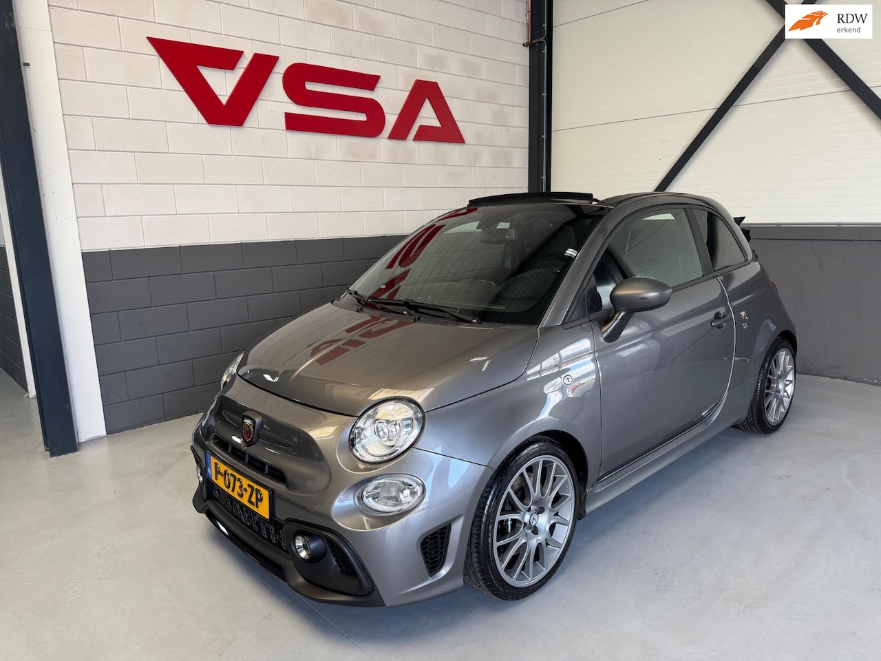 Fiat 500 Abarth - 1.4 T-Jet Competizione, Sabelt, Akrapovic, Cabrio, Automaat, - AutoWereld.nl