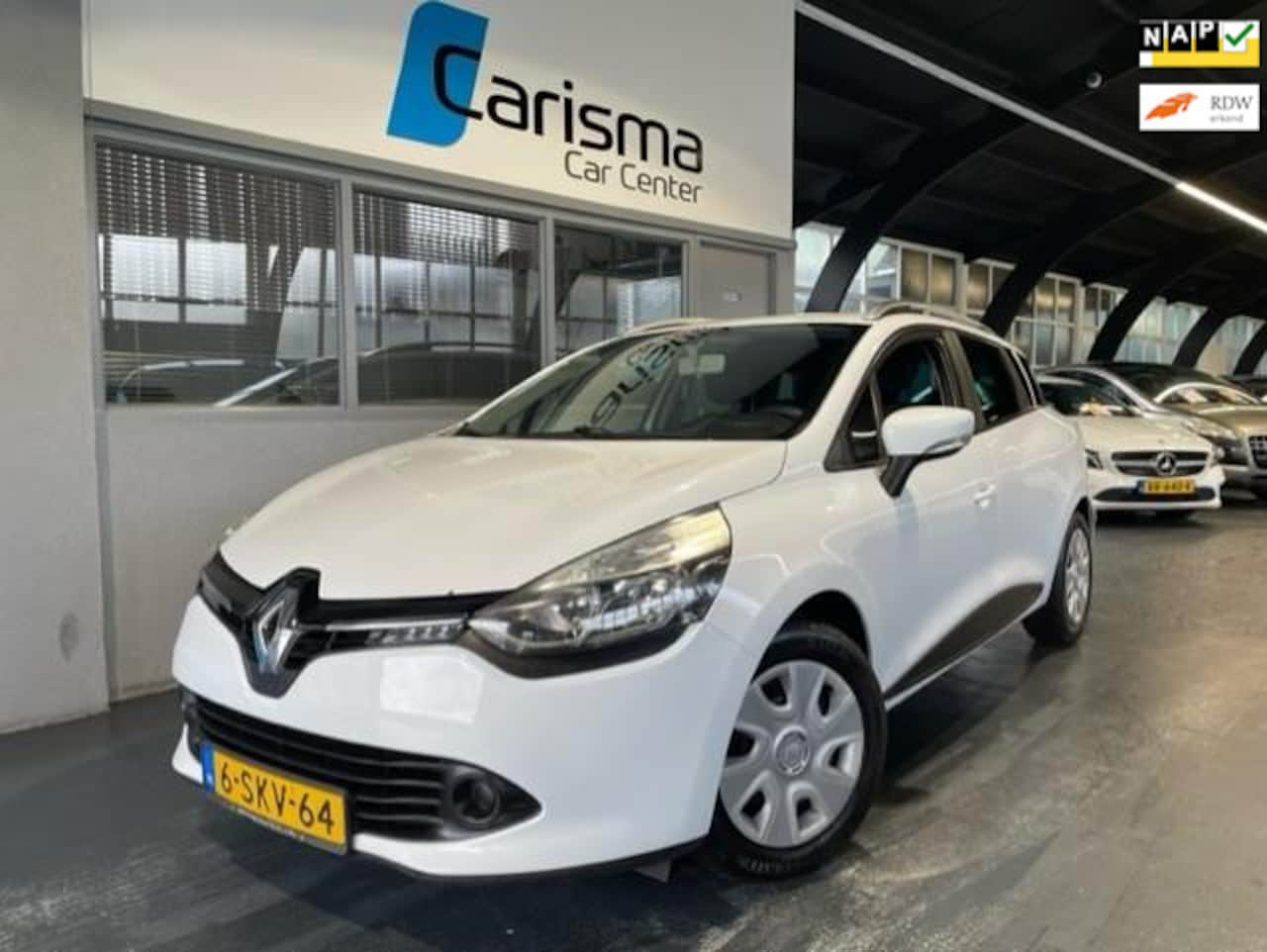 Renault Clio Estate - 1.5 dCi ECO Expression|Cruise|PDC|Navi - AutoWereld.nl