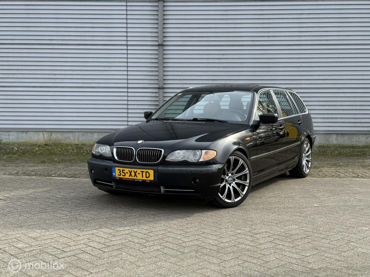 BMW 3-serie Touring - 330i Lifestyle Executive 330i Lifestyle Executive - AutoWereld.nl