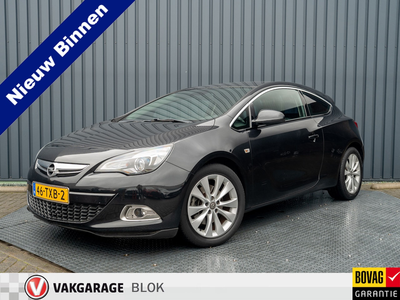 Opel Astra GTC - 1.4 Turbo 140Pk Sport | AGR-Stoelen | Bluetooth | Prijs Rijklaar!! - AutoWereld.nl