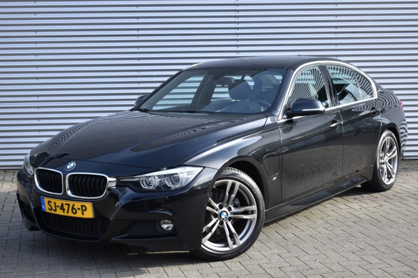 BMW 3-serie - 330e M Sport Shadow Executive 330e M-SPORT SHADOW EXECUTIVE - AutoWereld.nl