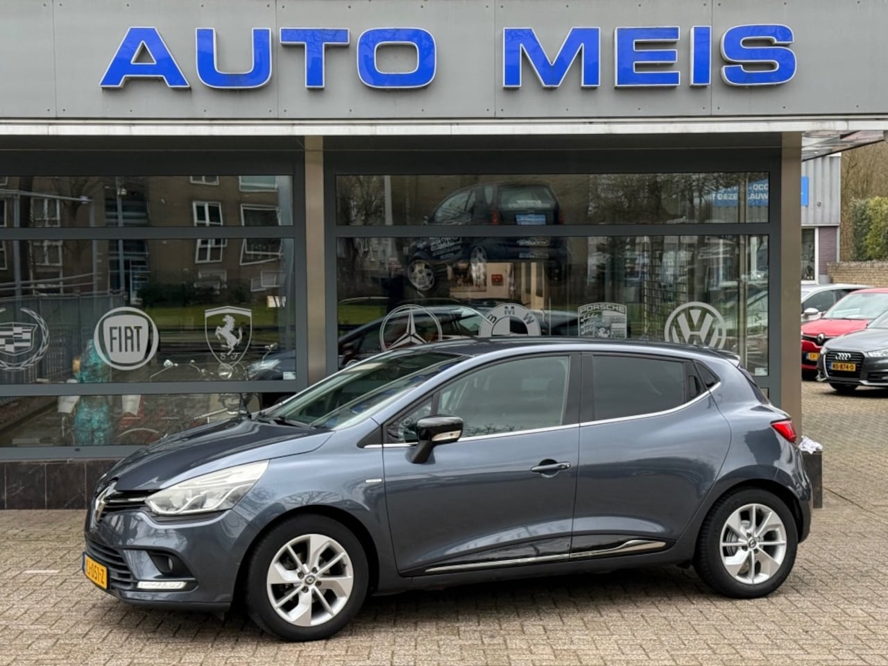 Renault Clio - 0.9 TCE Limited Navi Airco PDC - AutoWereld.nl