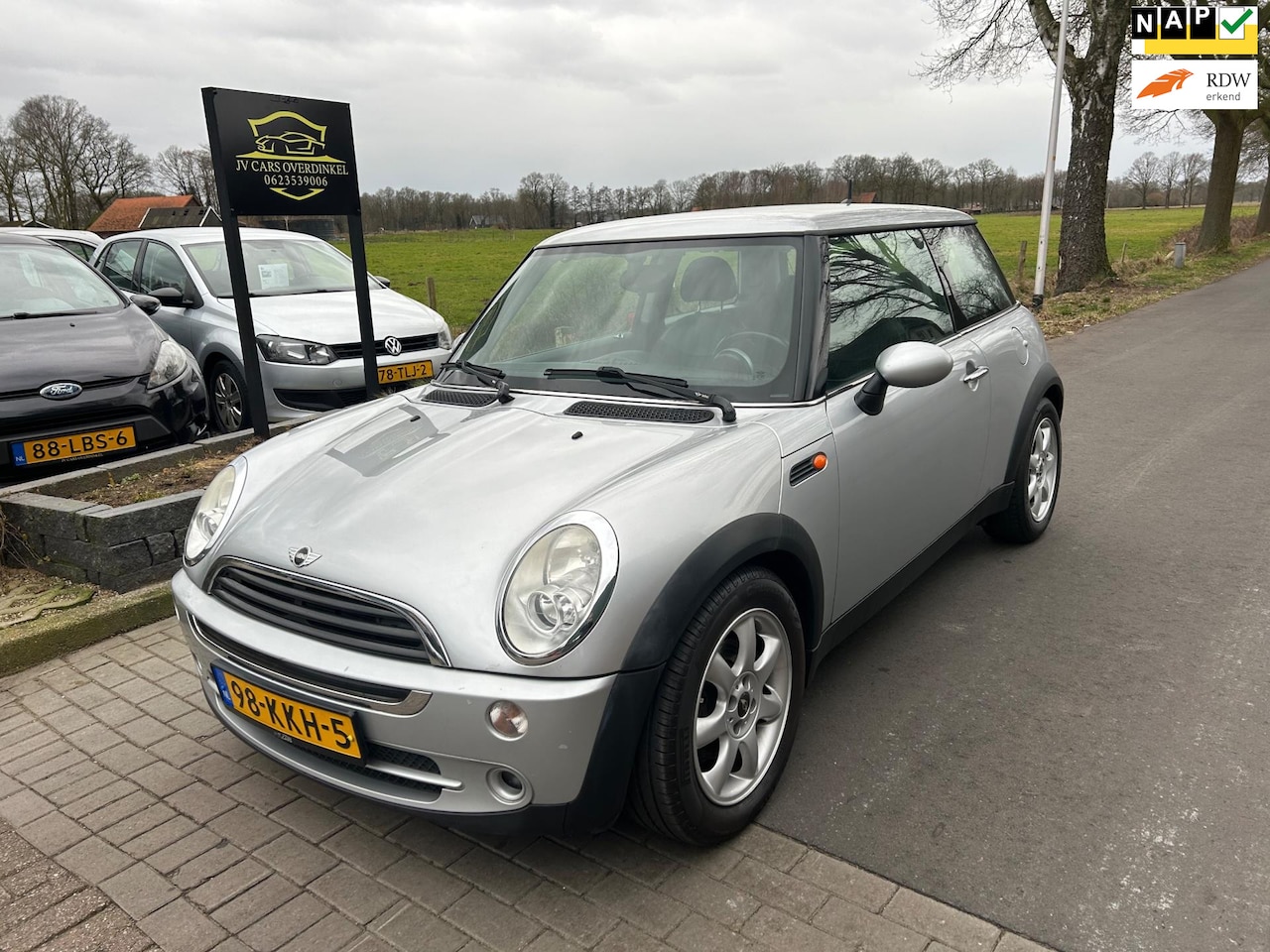 MINI One - Mini 1.6 One,AIRCO,ELEKT PAKKET,CRUISE,HALF LEDEREN BEKLEDING,MET APK - AutoWereld.nl