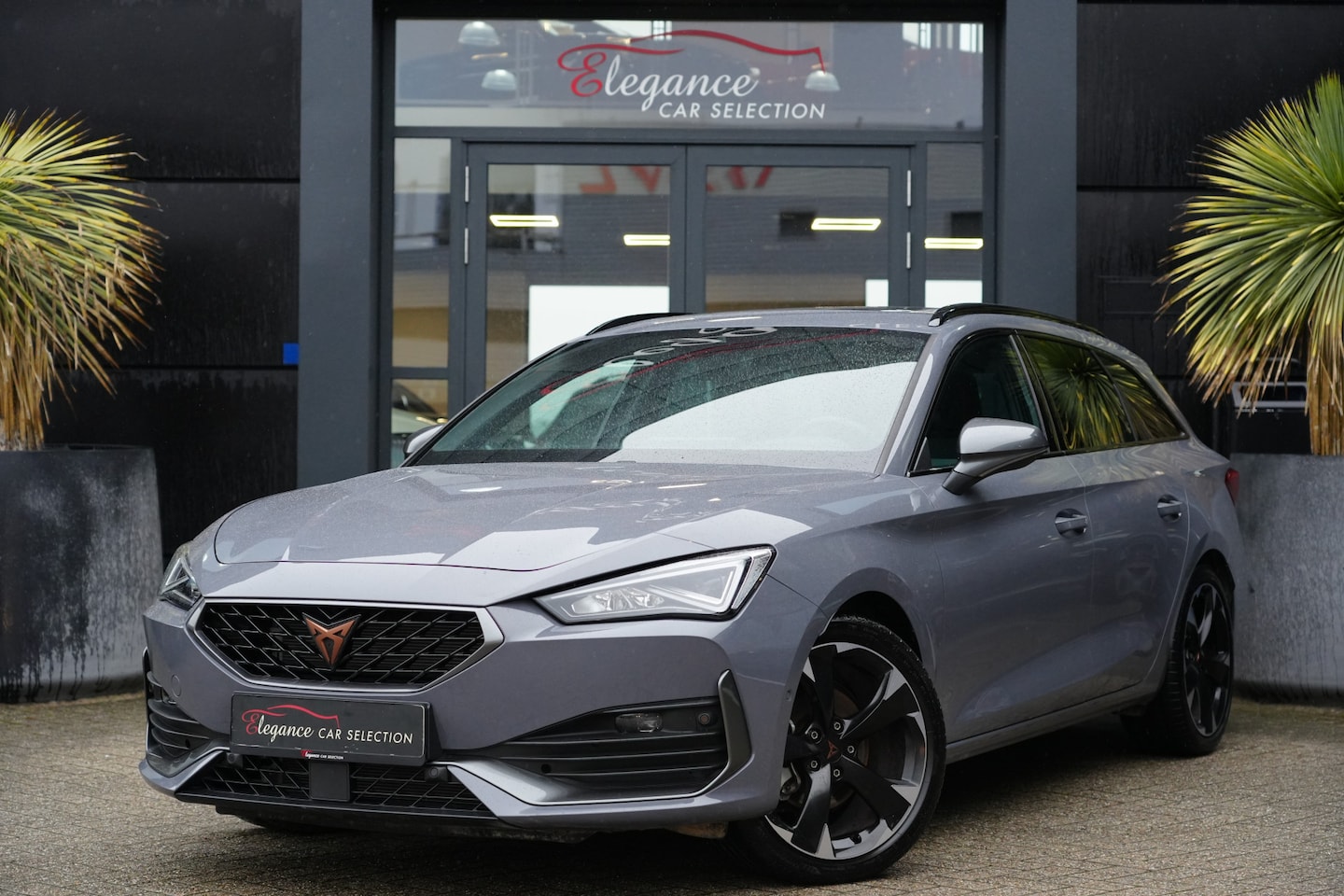 CUPRA Leon Sportstourer - 1.5 eTSI Business Edition Plus 150pk Panoramadak/Camera/BeatsAudio - AutoWereld.nl