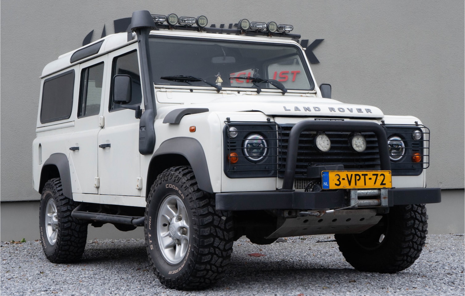 Land Rover Defender 110 - 2.5 Td5 SW 110" E - AutoWereld.nl