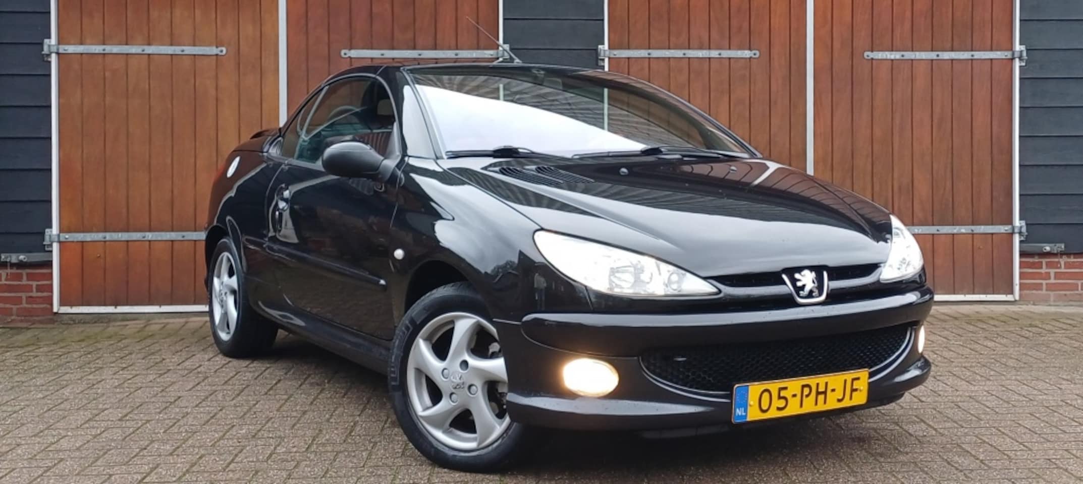 Peugeot 206 CC - 1.6-16V 1.6-16V, Cabrio, Cruise control, Airco, NAP - AutoWereld.nl