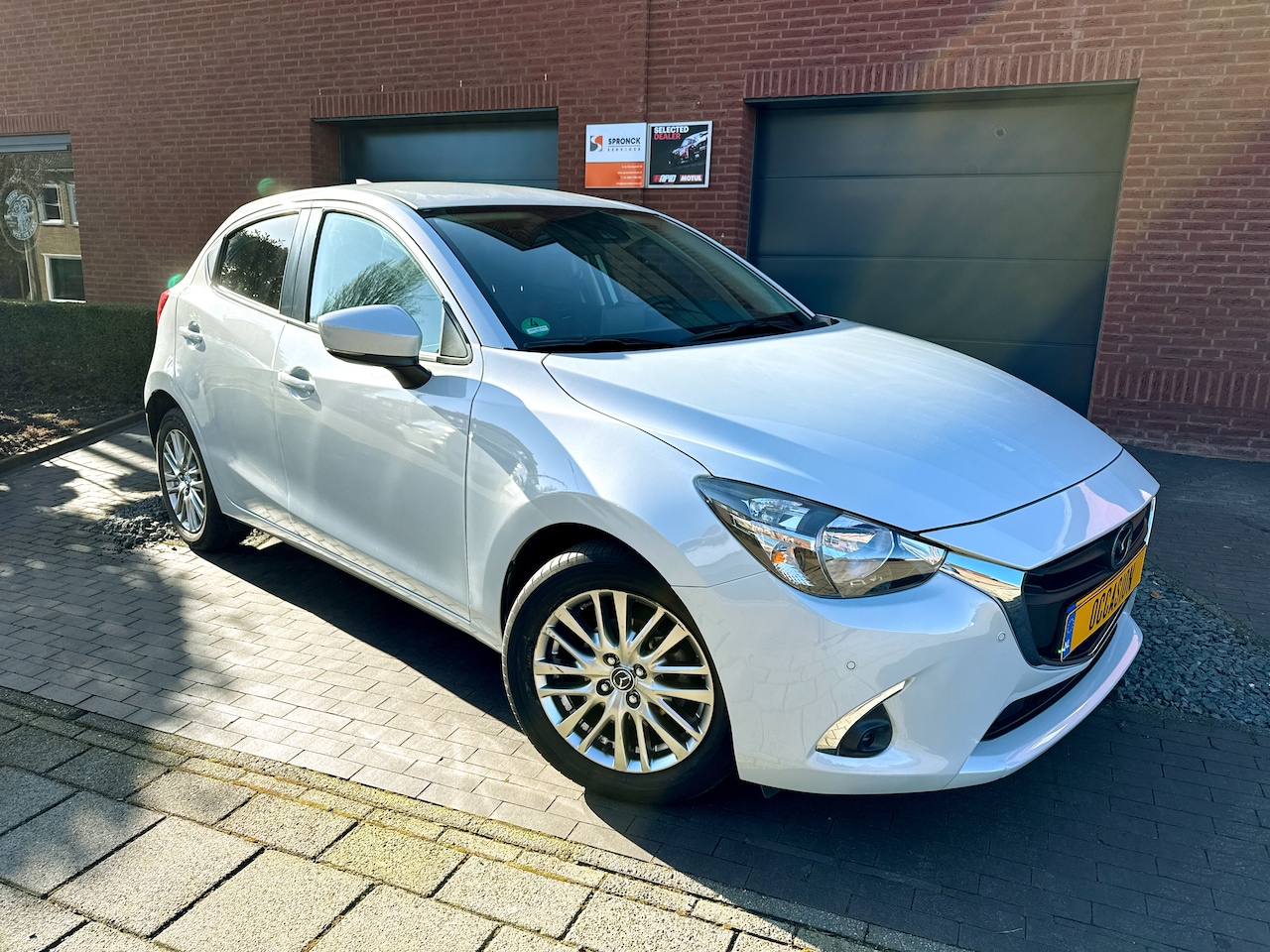 Mazda 2 - 1.5 Skyactiv-G SkyLease+ 1,5 16V 90PK - AutoWereld.nl